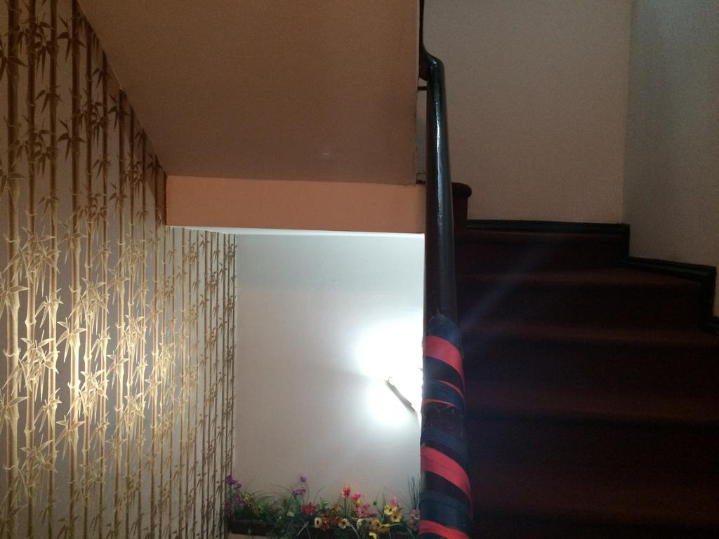 Ngoc Linh Hotel Hanoi Exterior photo